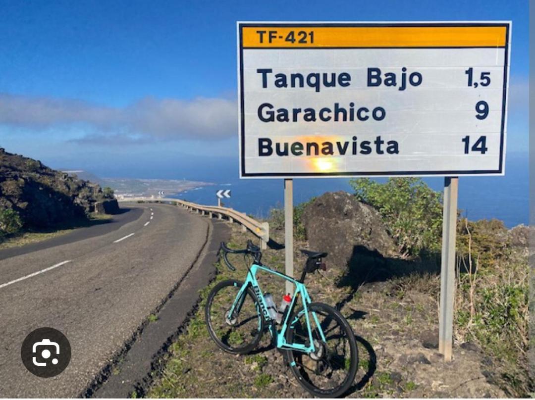 La Fortaleza Erjos-El Tanque Exterior foto
